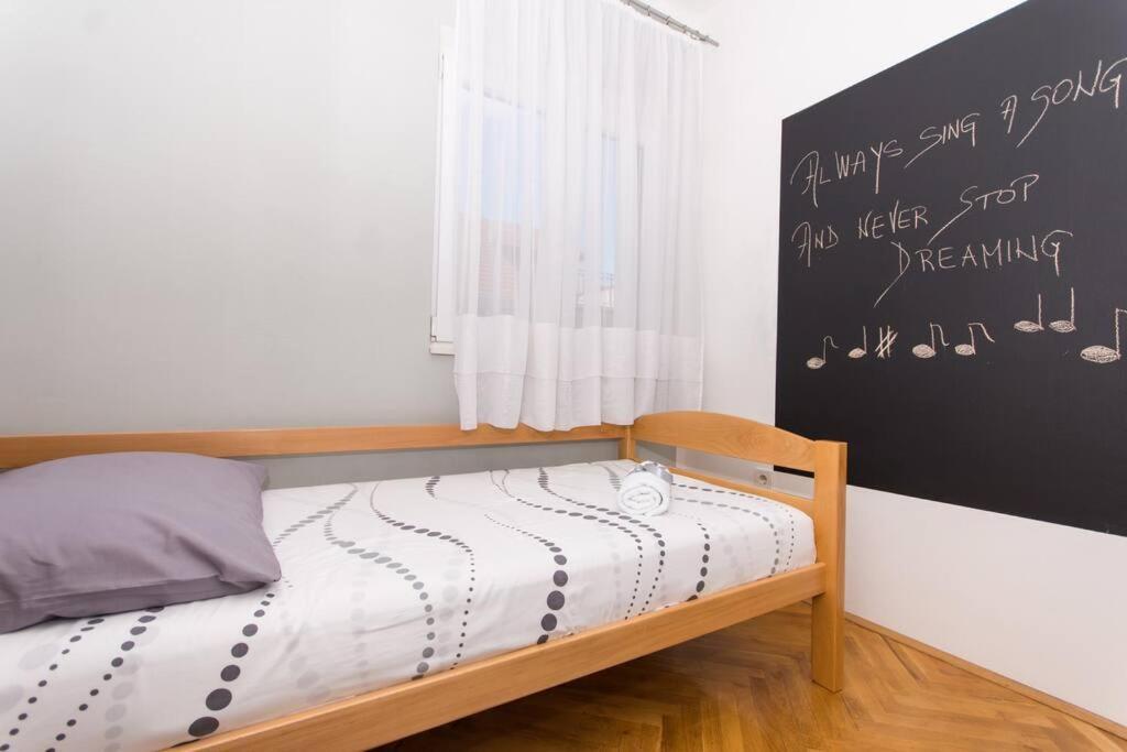 Apartment Dajana Feeling Of Home 特罗吉尔 外观 照片